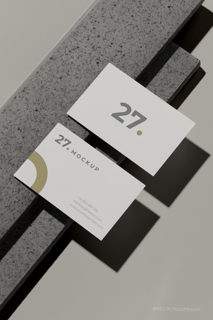 文艺白纸质棕色名片场景样机