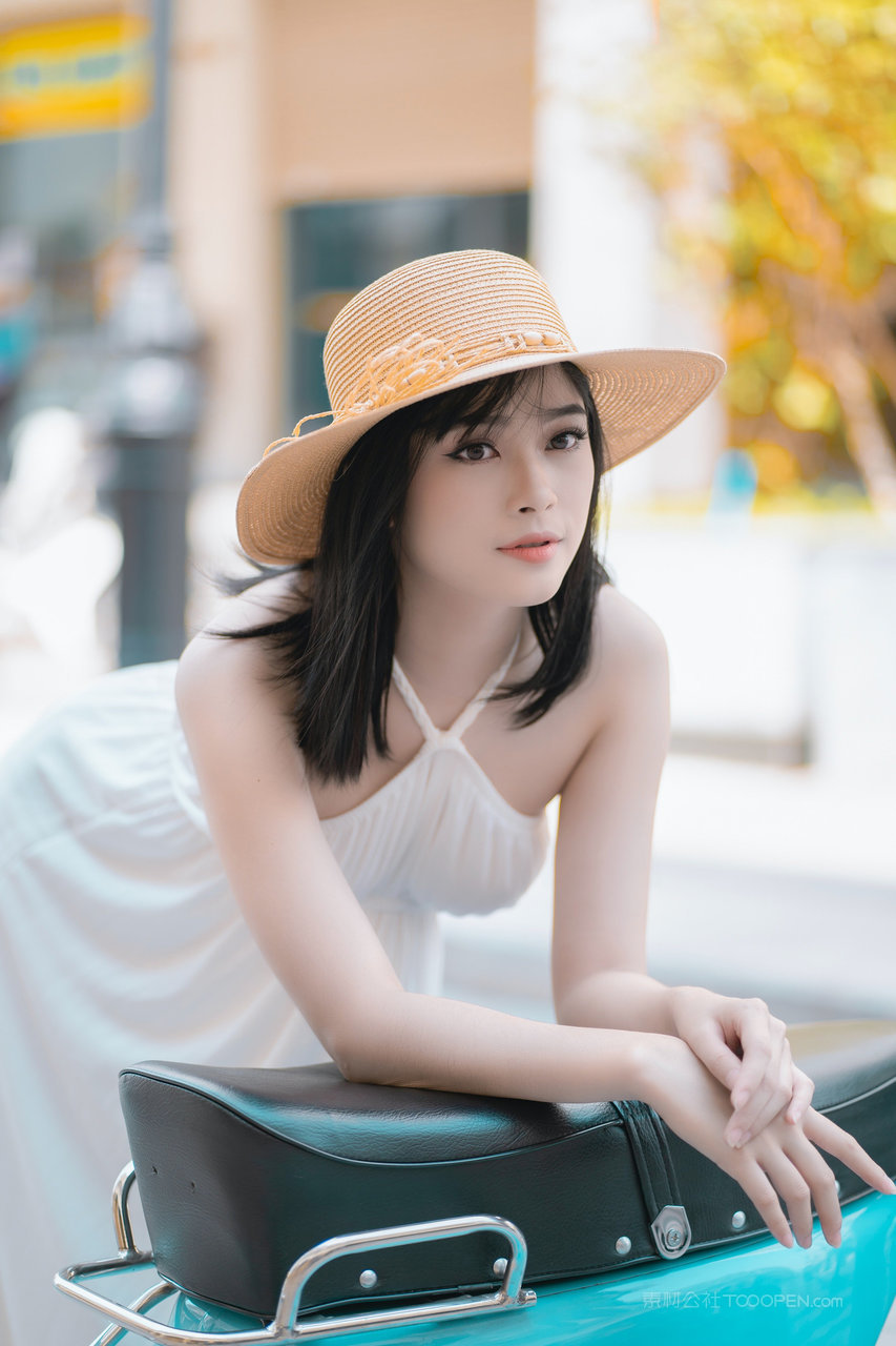 混血欧美艳星美女时尚艺术照无码图片下载