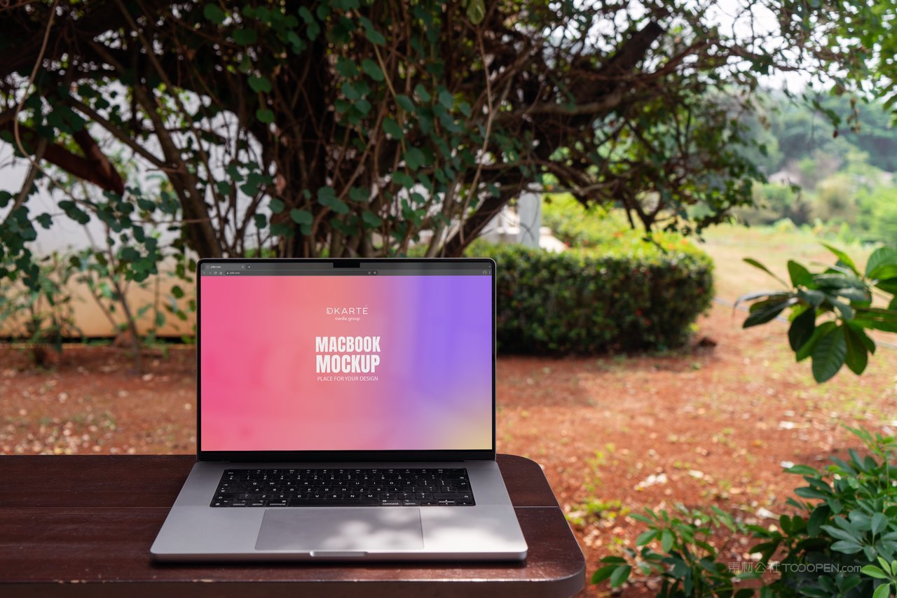 笔记本电脑样机