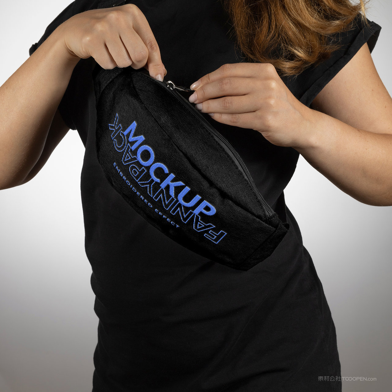 户外运动多功能斜挎包腰包贴图样机