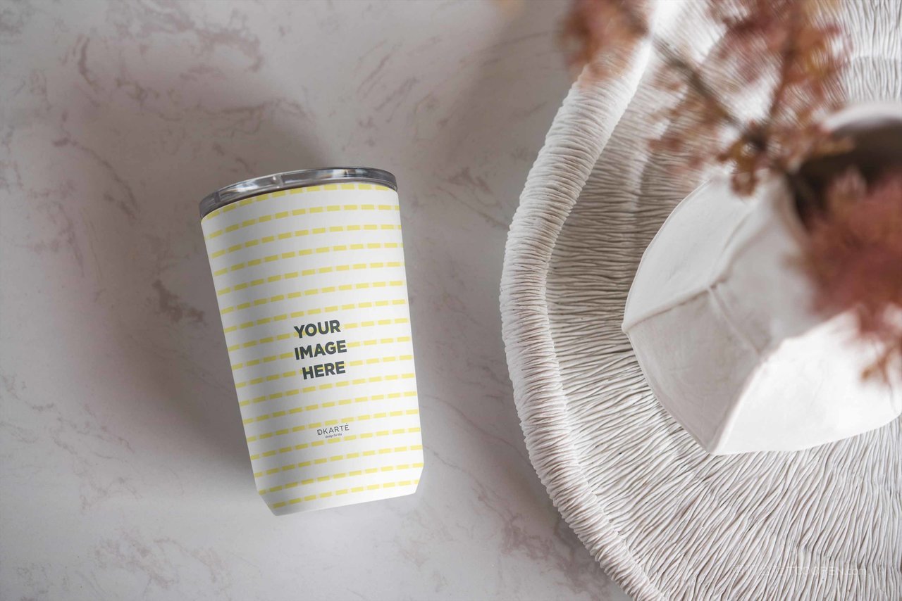 水杯保温杯图场景样机