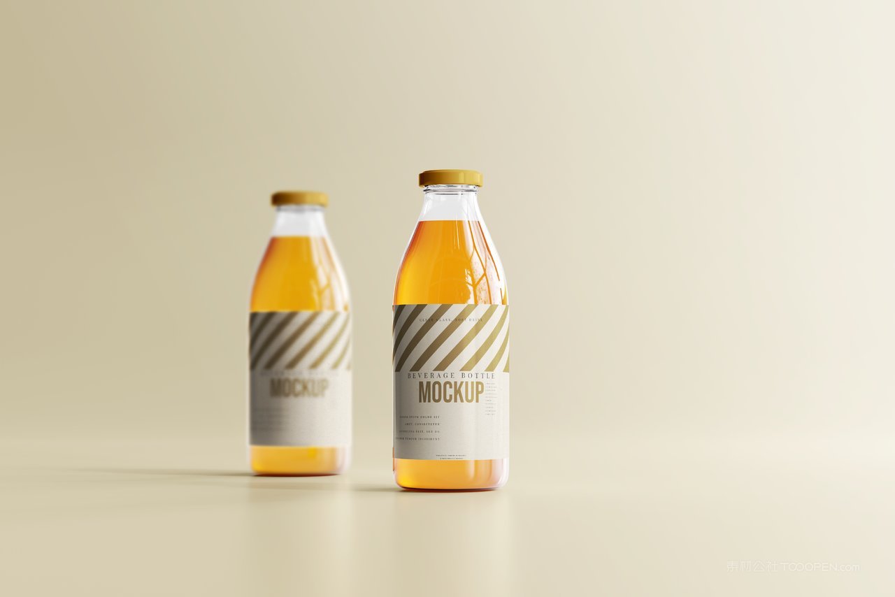 两瓶汽水好看果汁透明瓶子样机