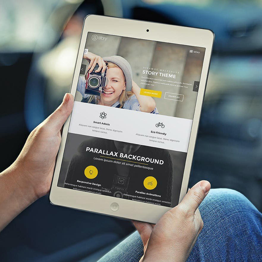 手持ipad屏幕场景样机