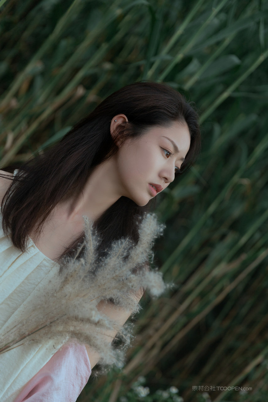 唯美国产精品素颜系列销魂美女图库写真