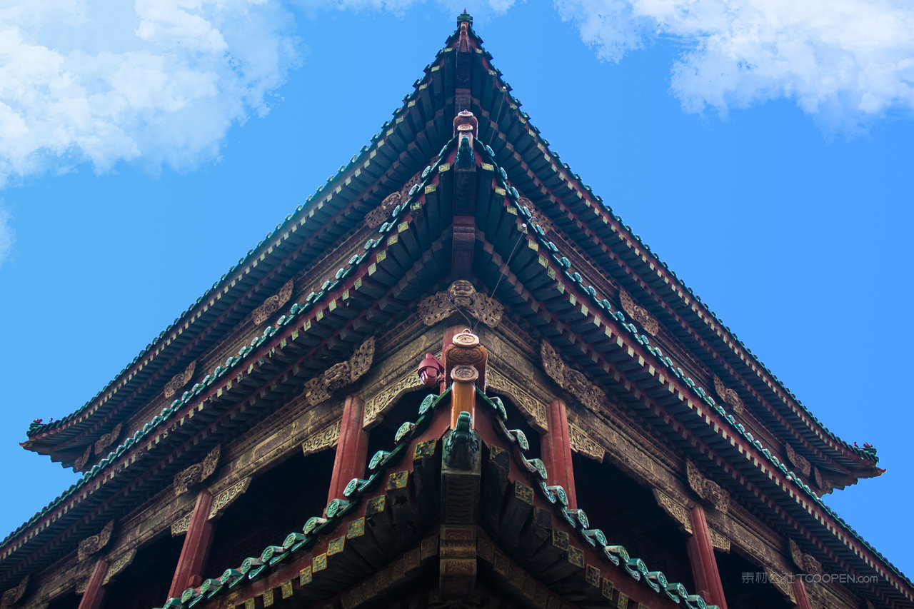 沈阳故宫的雕花建筑和屋顶