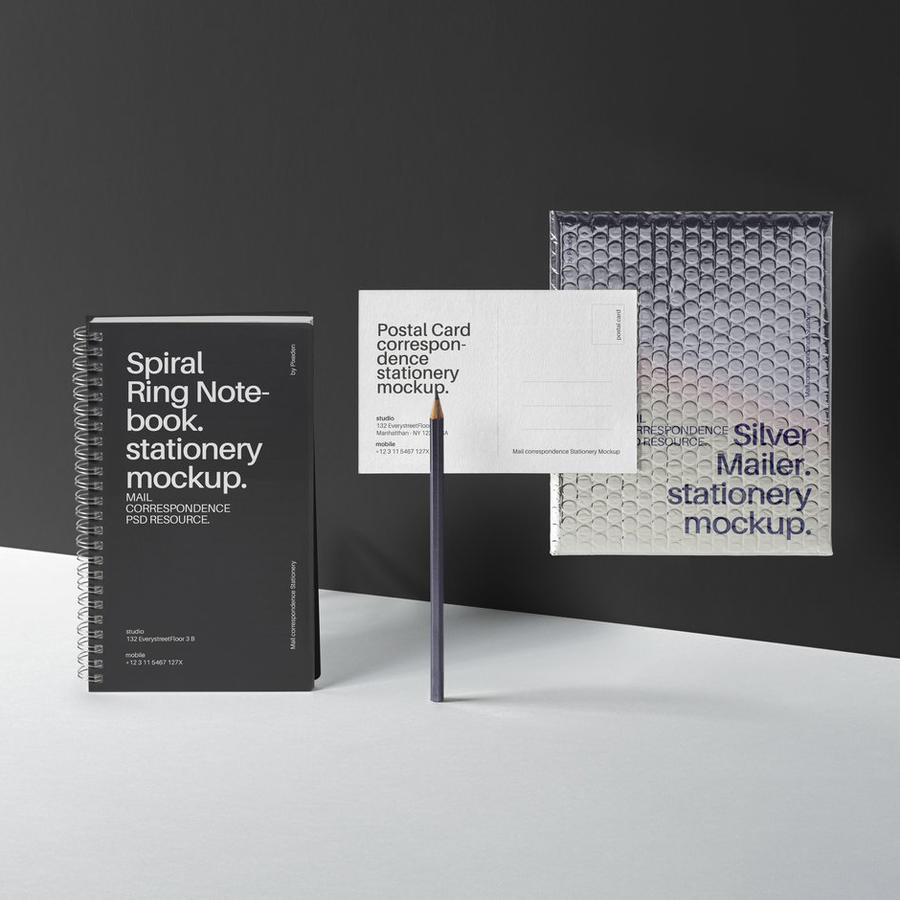 气泡袋明信片笔记本样机