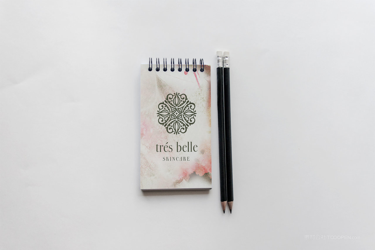 花朵精致小本子铅笔办公用品品牌vi样机