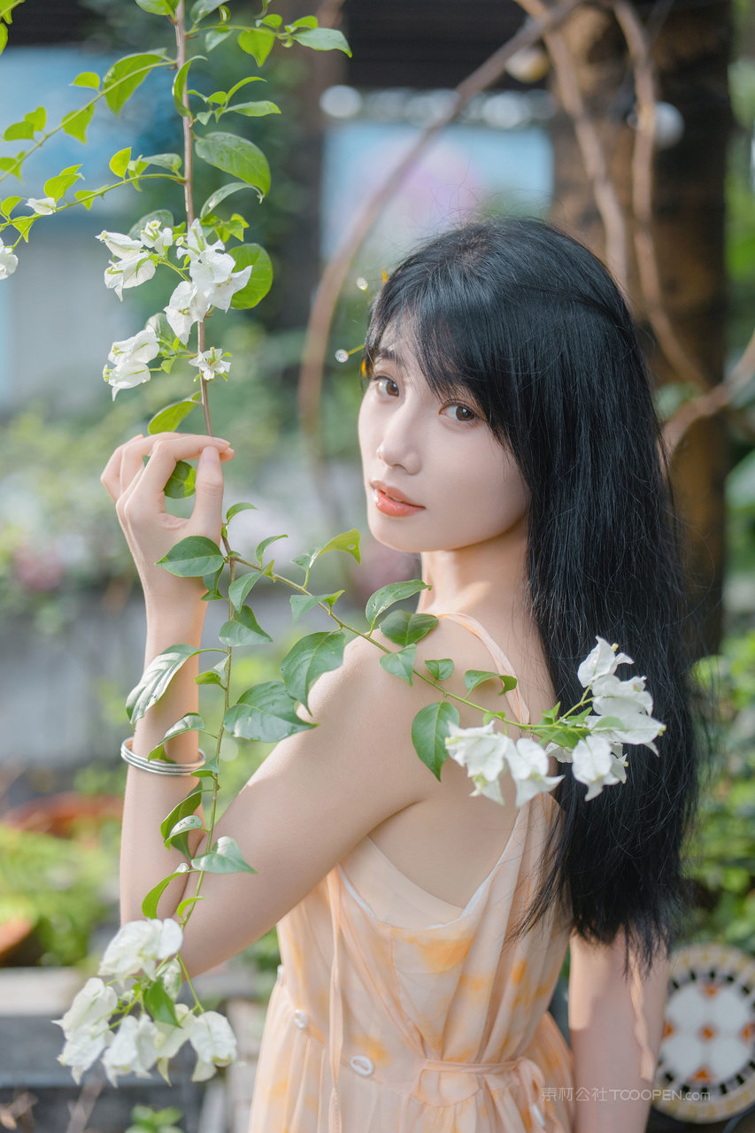 4k漂亮女孩手机壁纸图片