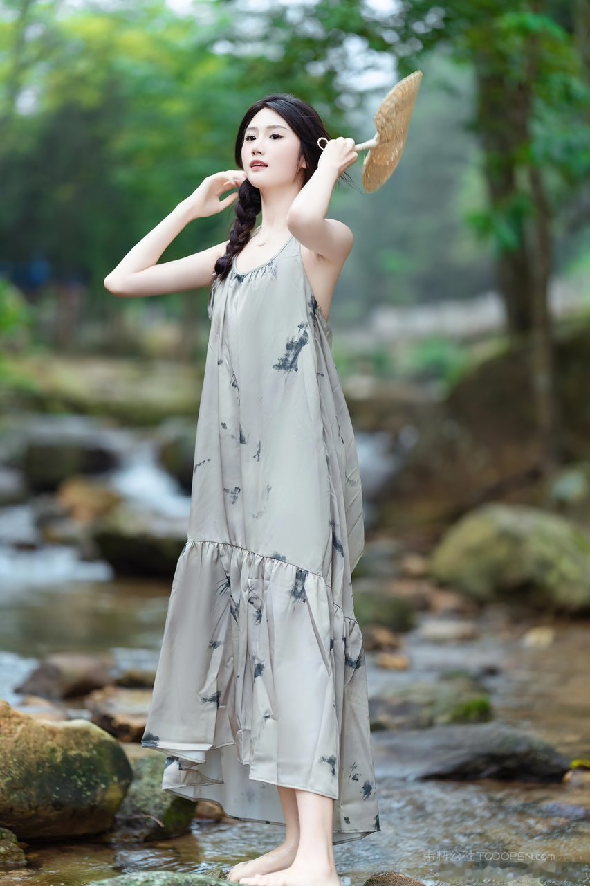 性感少女清纯长腿丝袜女性美女多姿美腿