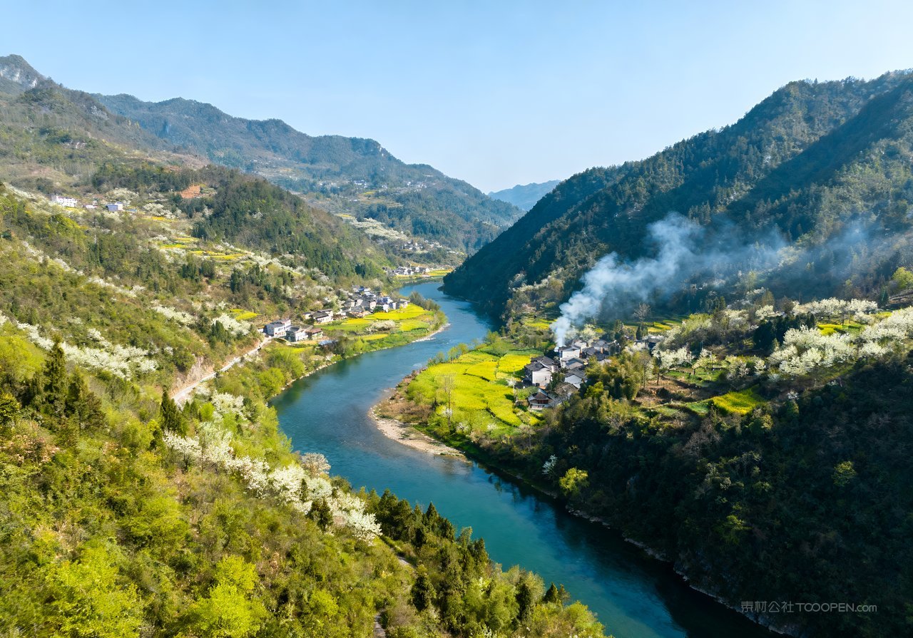 河流山水春天意境山峰风景唯美天空