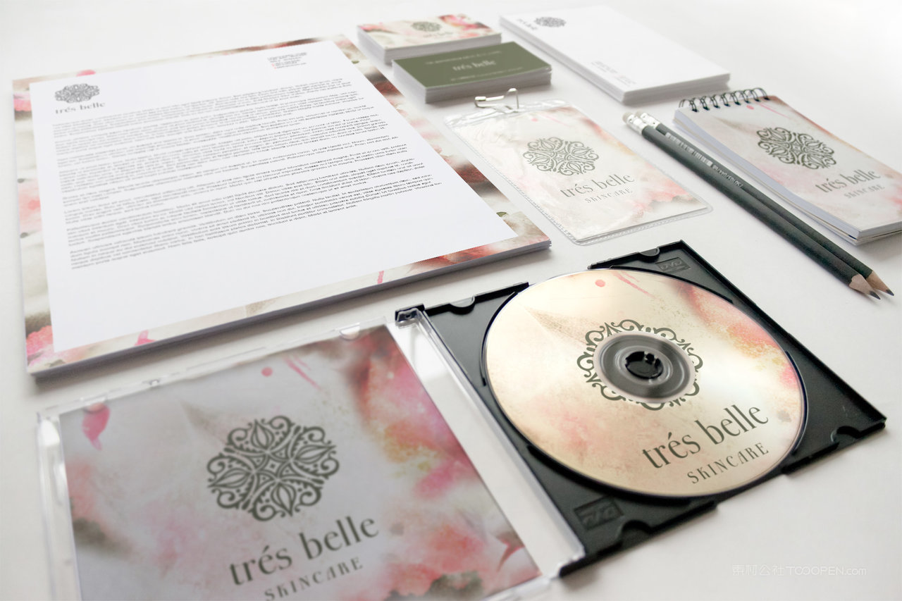 花朵精致CD信封信纸办公用品品牌vi样机