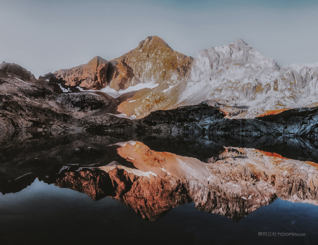 唯美雪山风景画图片