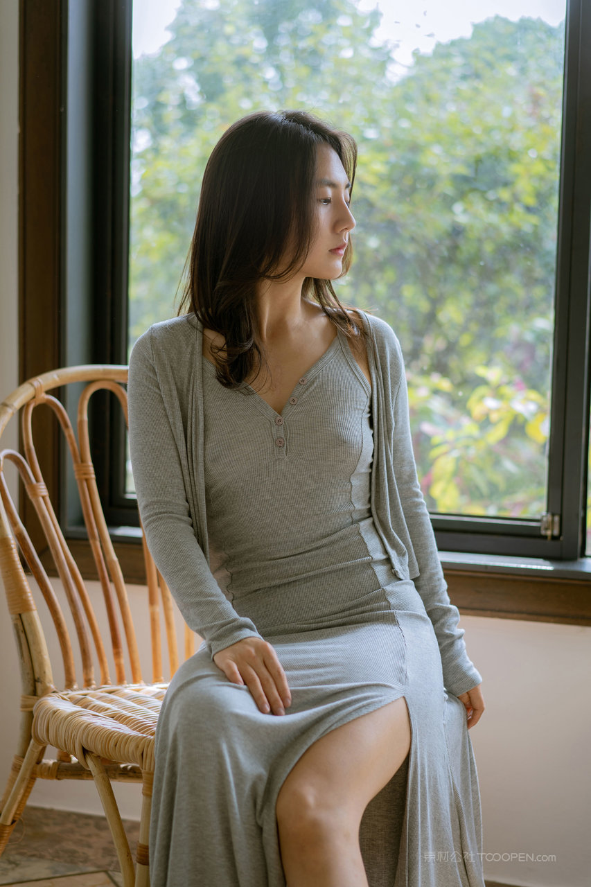 国产嫩模美女摄影图片