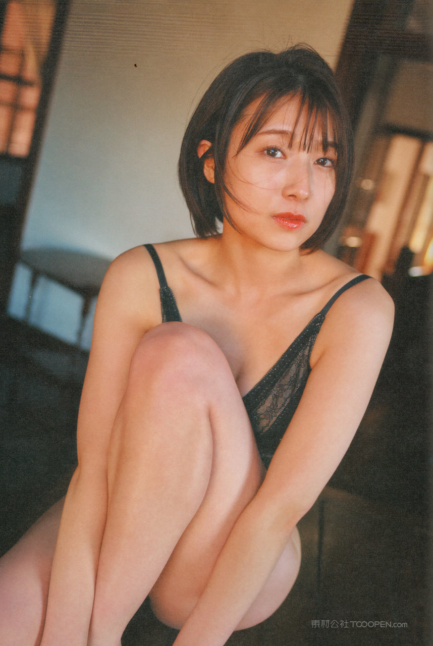 短发小姐姐的唯美自拍