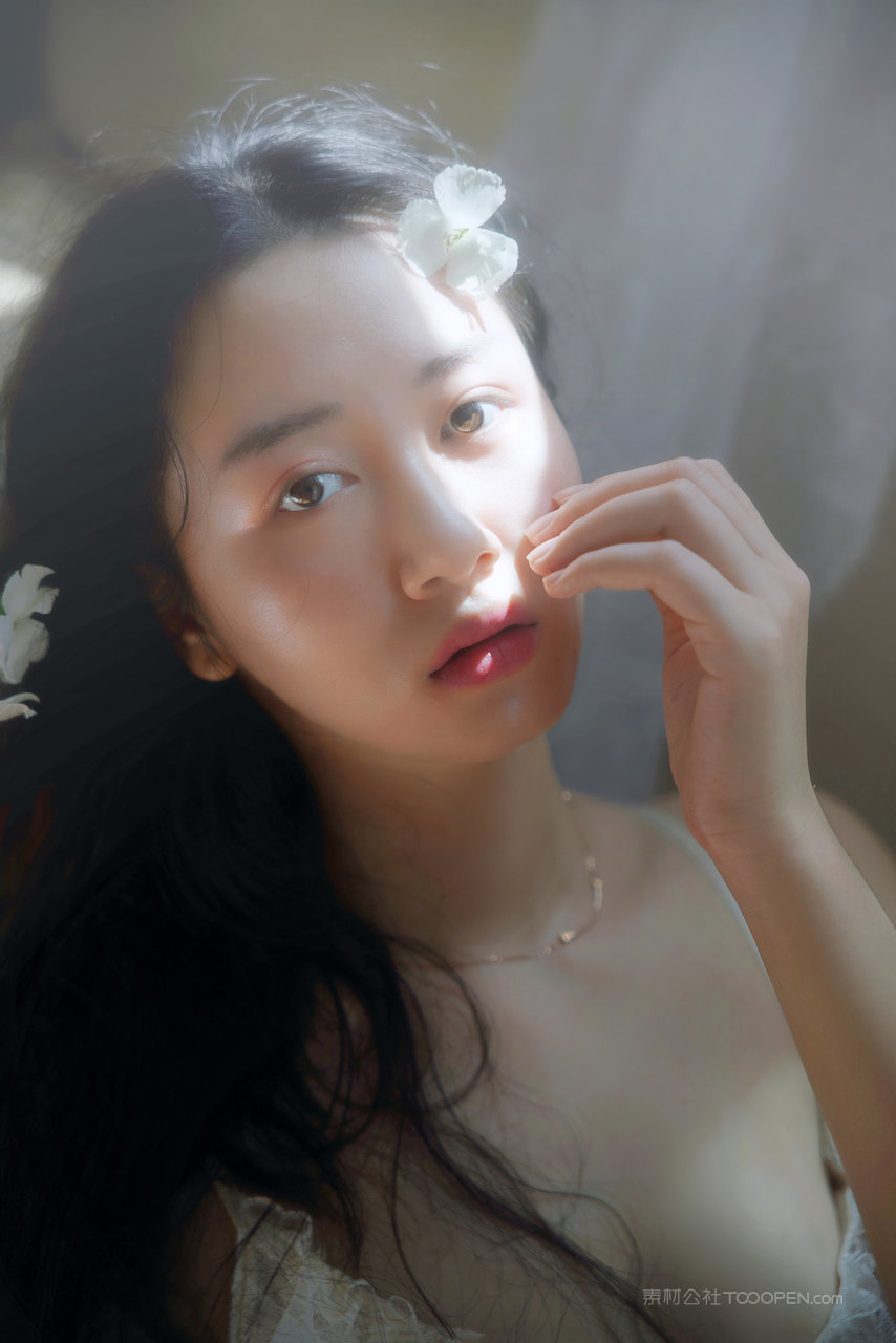 年轻甜美女生头像