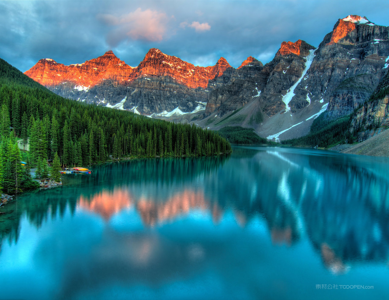 高清雪山摄影图片