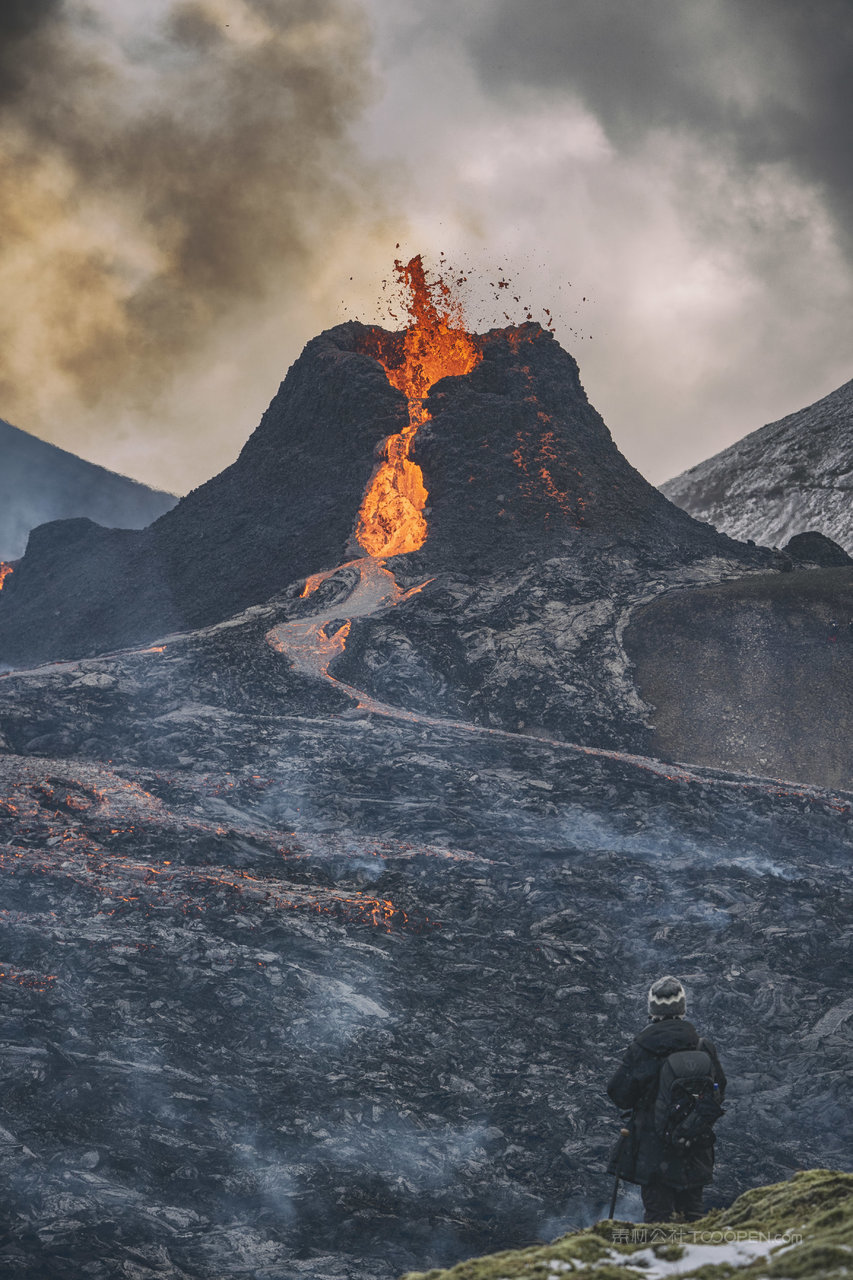 火山高清风景画图片