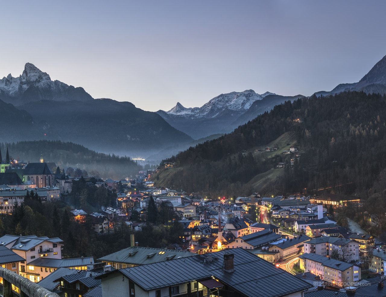 雪山风景画图片素材