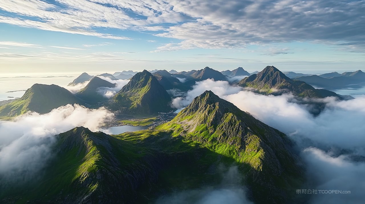风景山脉唯美山峰宁静天空高山群山