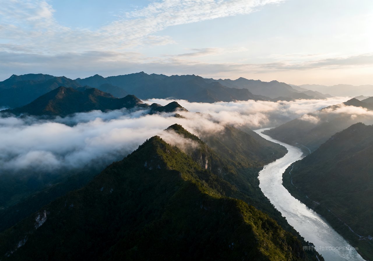 天空春意河流春天自然山峰风景唯美意境