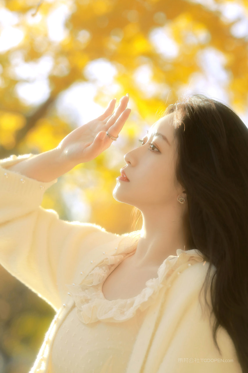 国内清纯女生唯美侧脸写真图片