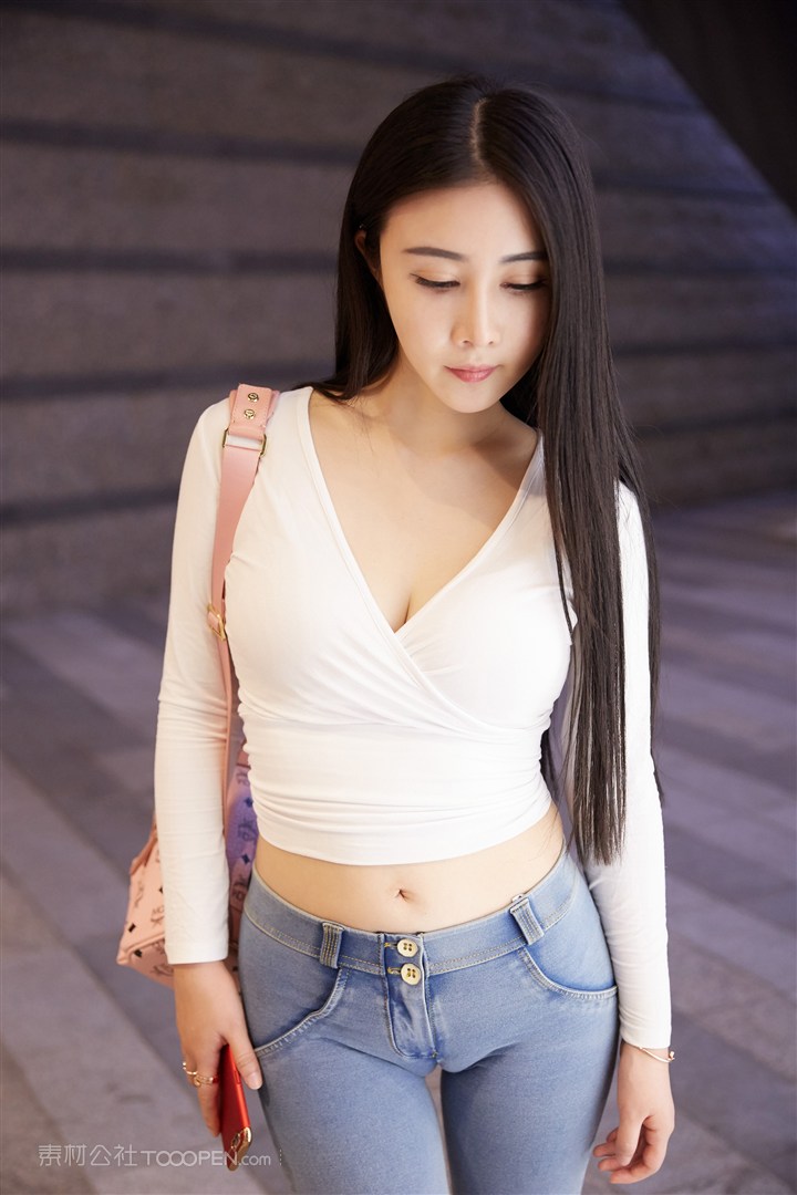 高清极品气质牛仔裤美女图片