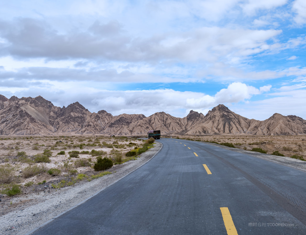 西藏无人区风景画图片