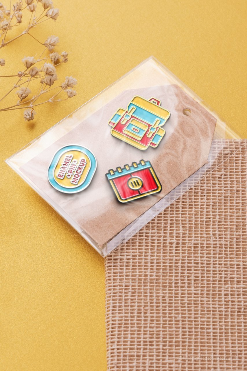 【1647期】卡通售卖包装好的自定义纪念徽章样机 (7)