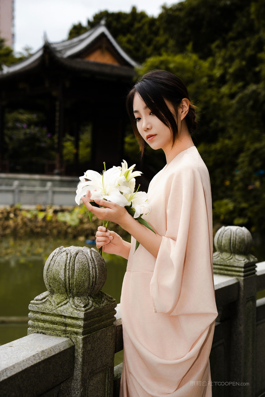 气质美女高清图片