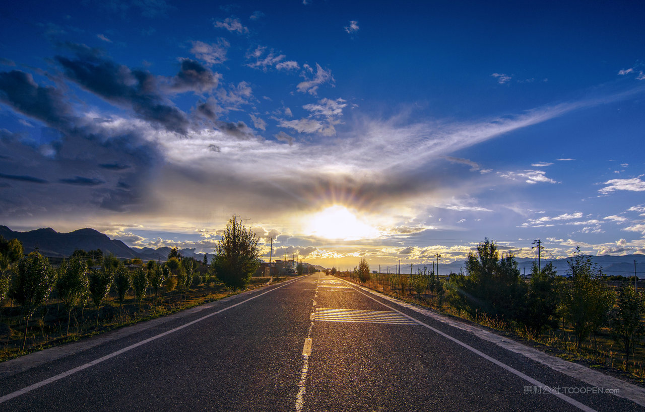 西藏高原风景画图片