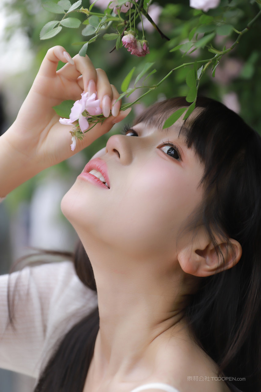 大眼睛清纯女孩人像摄影写真图片