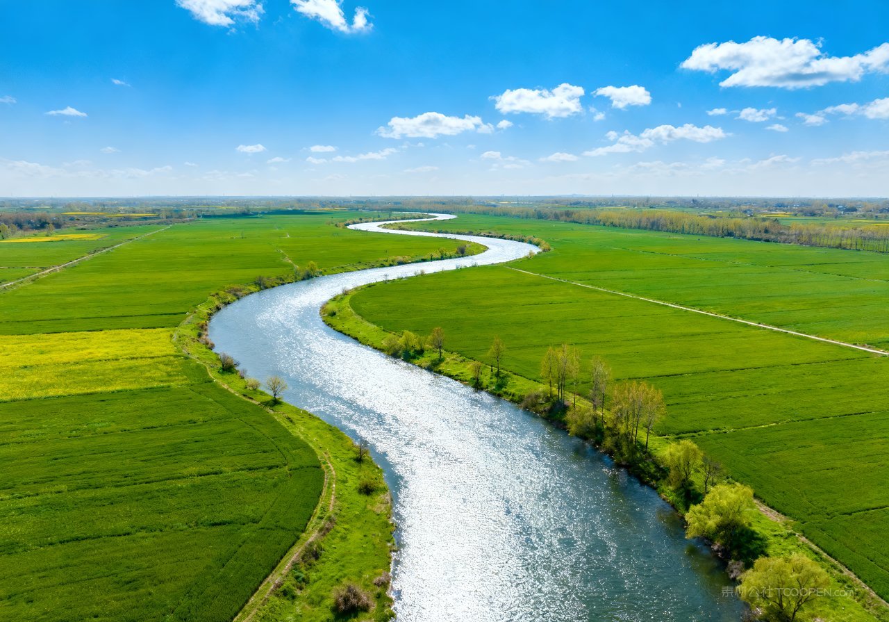 山峰河流风景山水意境春季唯美天空