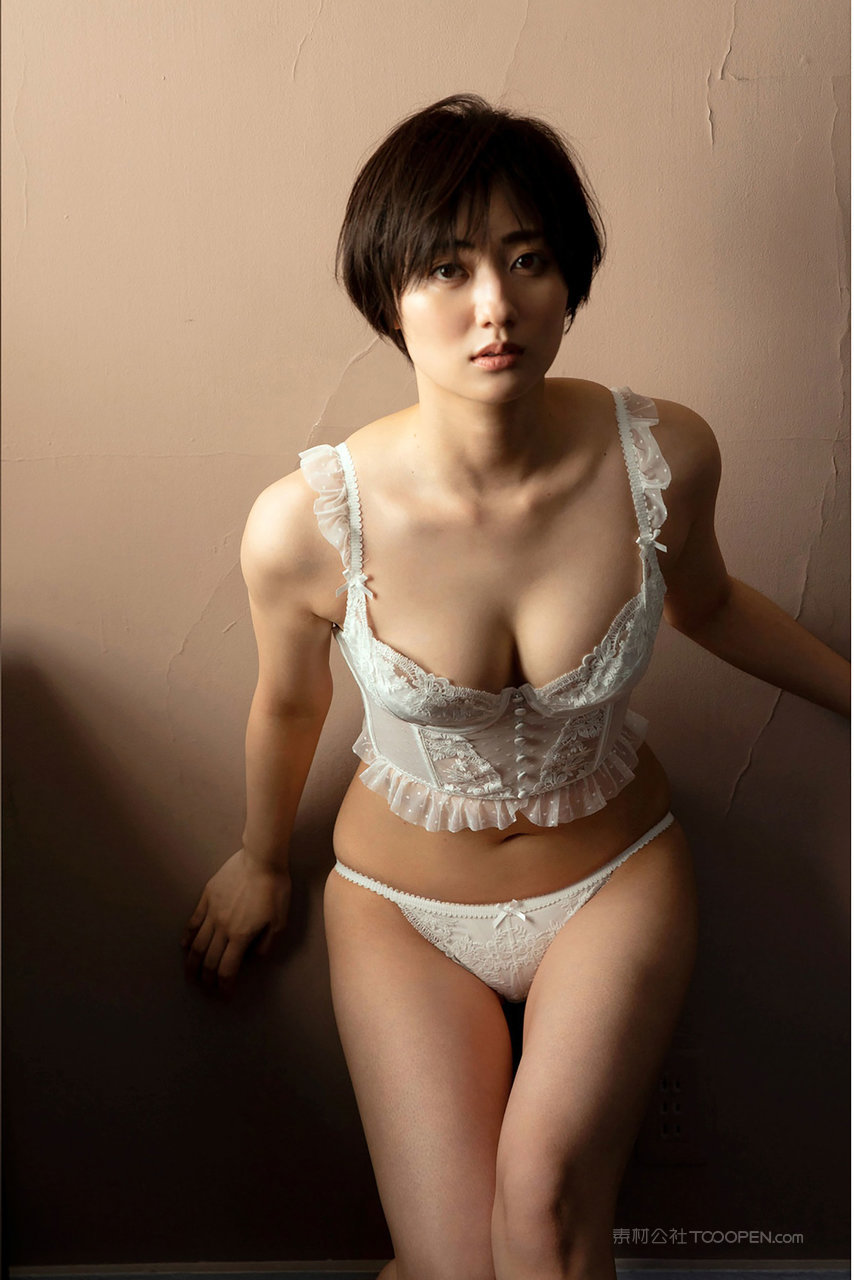 日韩在线美女私房照