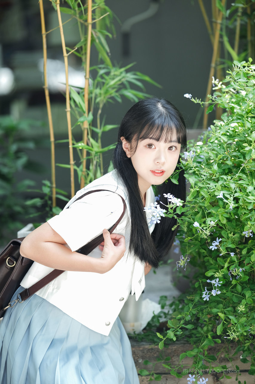 清纯学妹艺术照