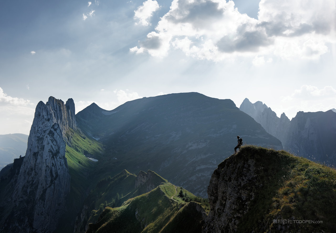 瑞士山脉巍峨山脉风景画
