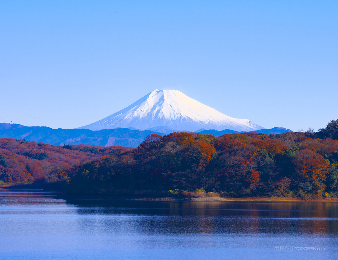 高清雪山大山风景画