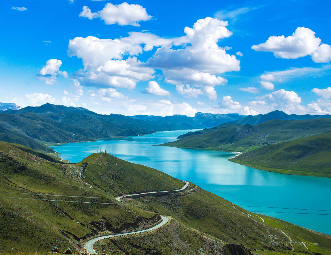 林芝巴松措摄影图