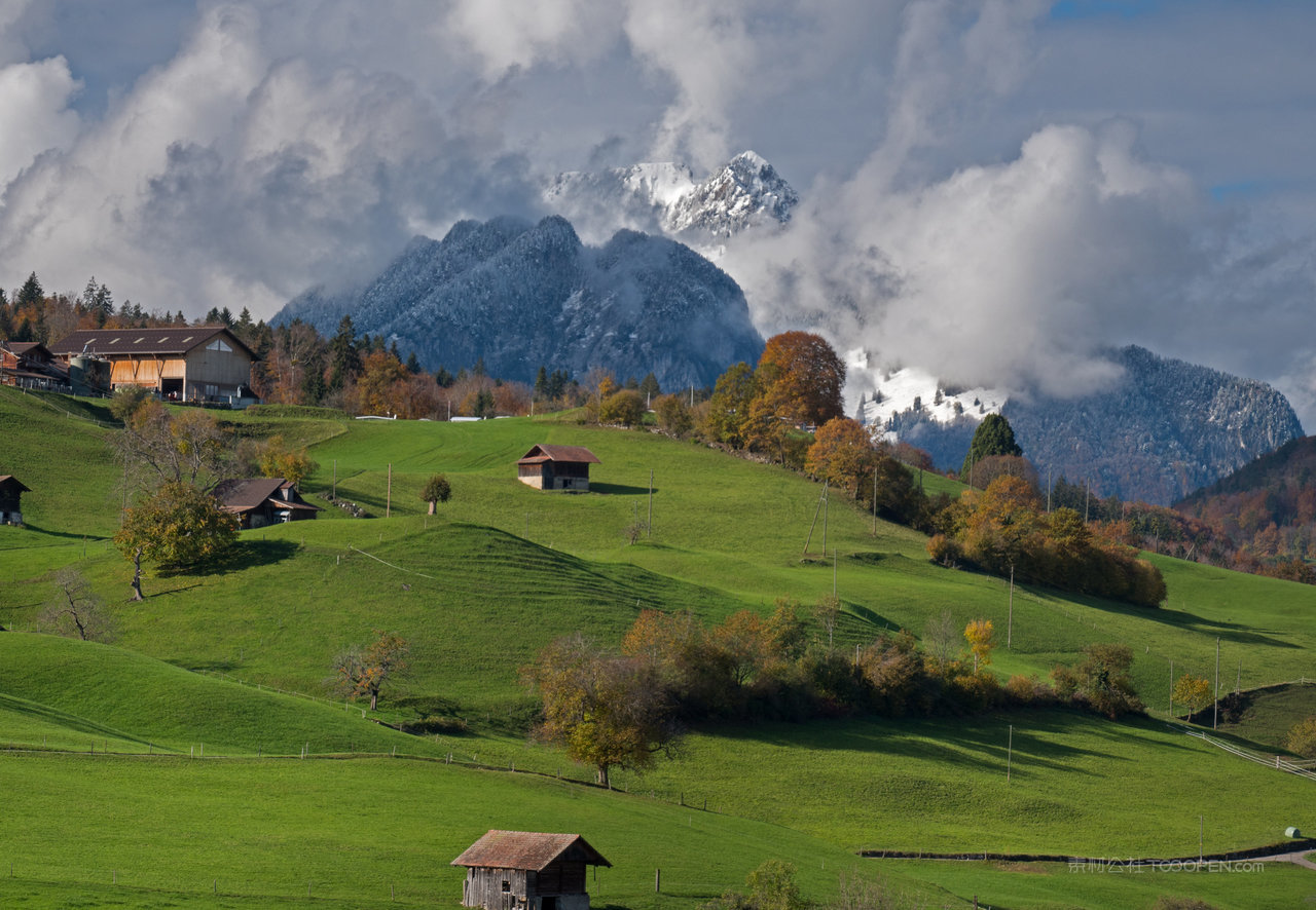 瑞士山林山脉风景画
