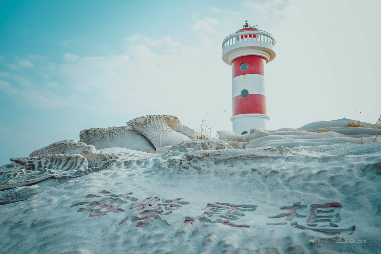 海上灯塔风景画图片