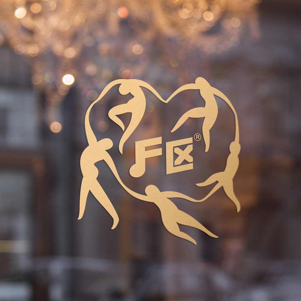 店铺玻璃上的标志样机