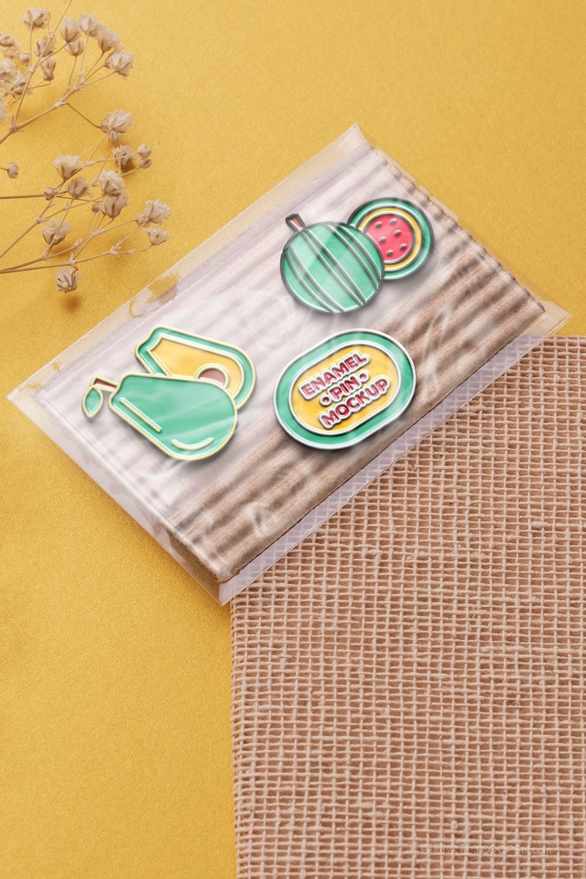 【1647期】卡通售卖包装好的自定义纪念徽章样机 (11)