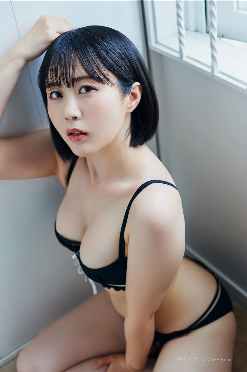 日韩在线美女摄影图片