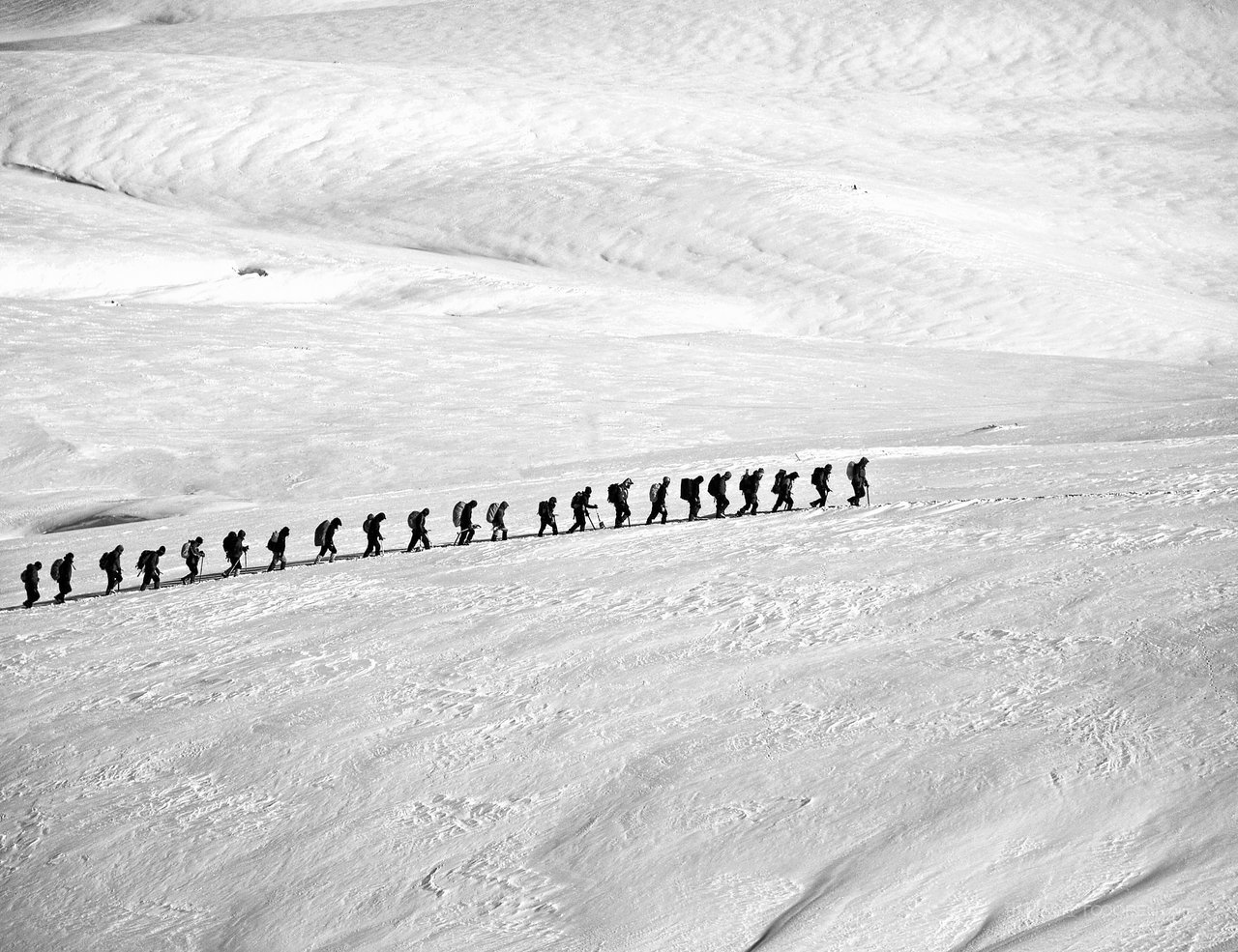 高清雪山大山风景画