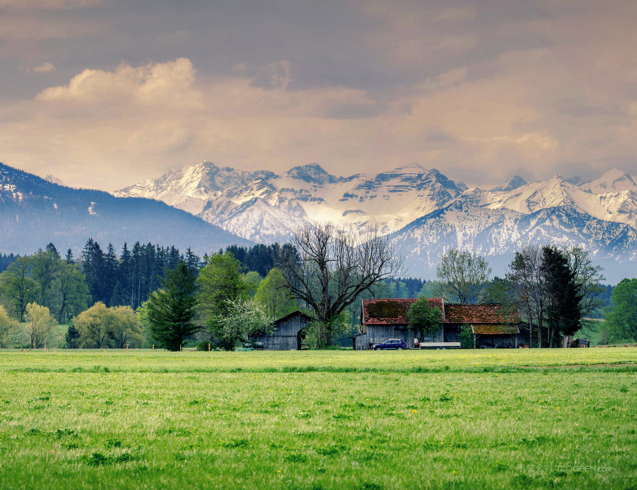 雪山风景画摄影图片