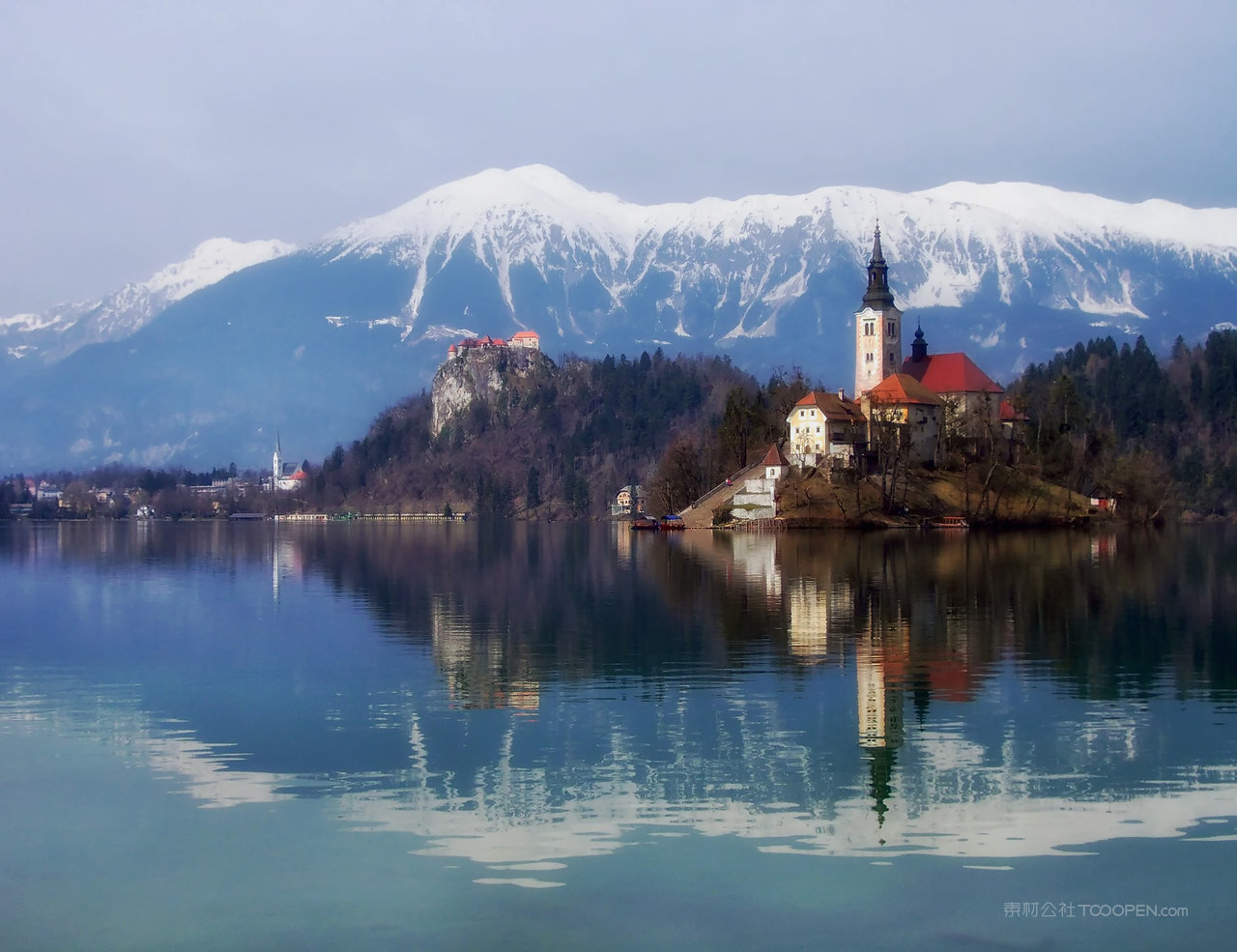 雪山风景画摄影图片