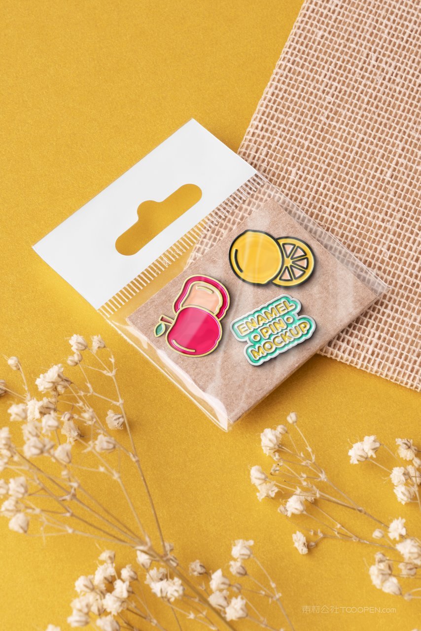 【1647期】卡通售卖包装好的自定义纪念徽章样机 (5)