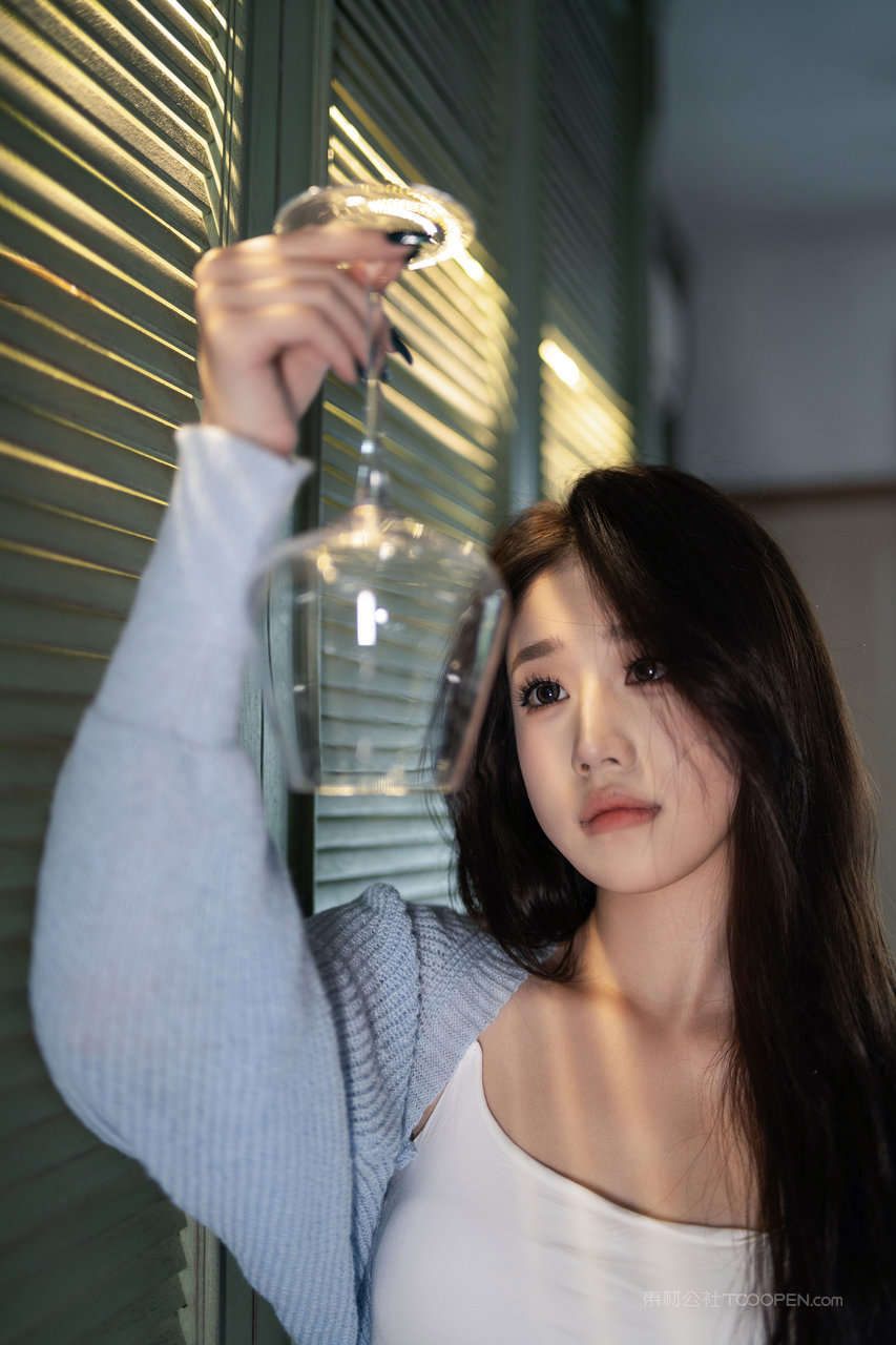 抖音美女主播艺术照