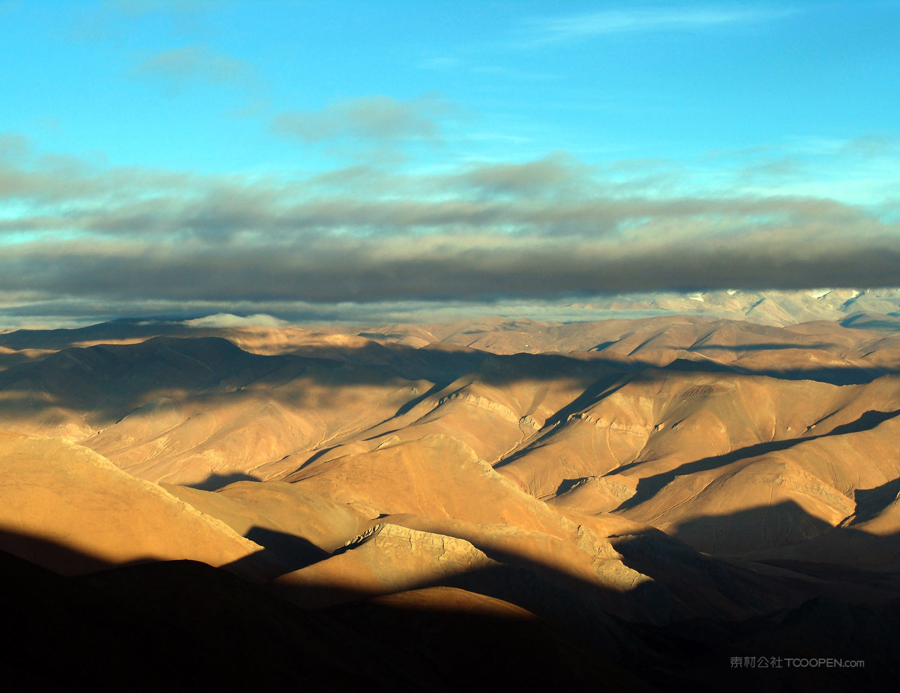 西藏珠穆朗玛峰图片
