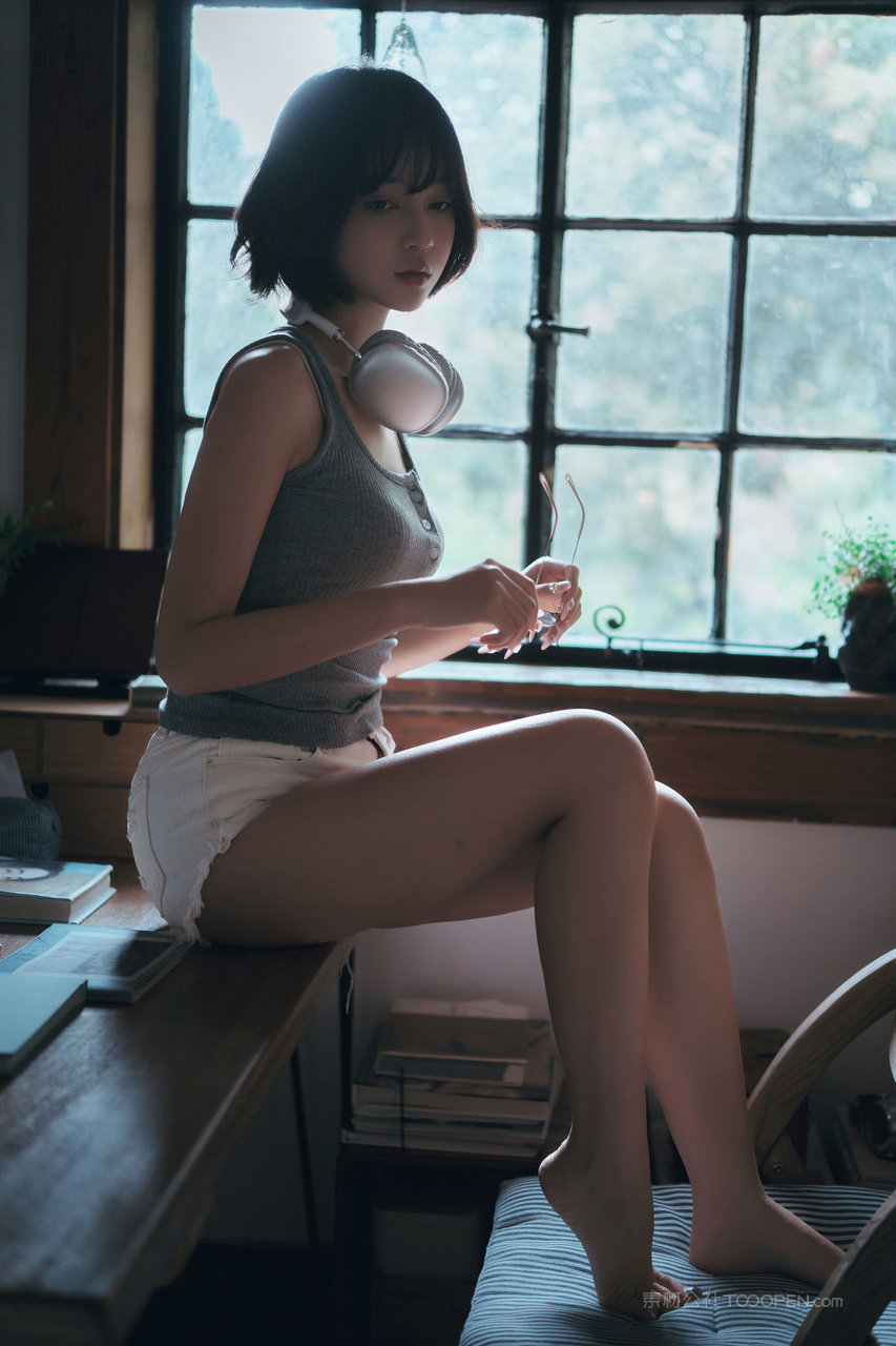 长腿学生妹高清大图