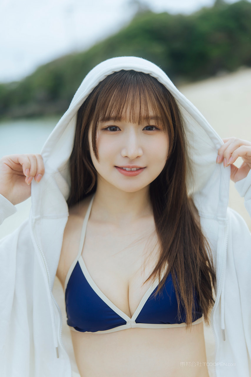 日本极品泳装美女照片